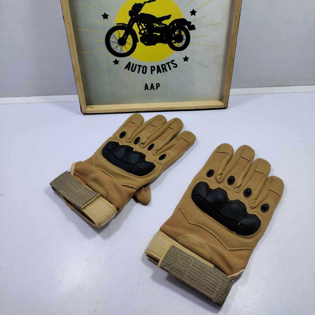Heavy quality gloves available for bikes