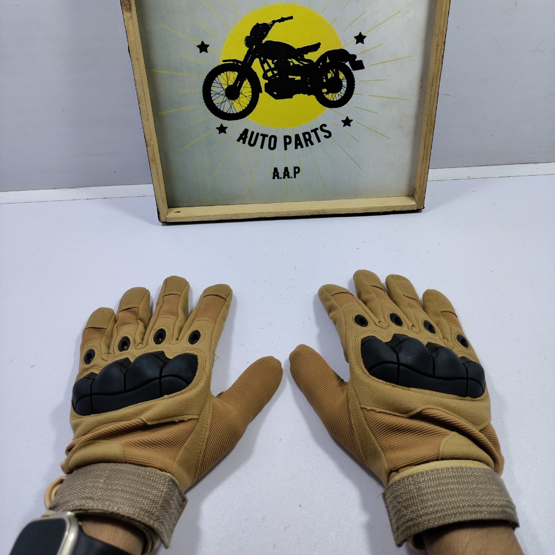 Heavy quality gloves available for bikes